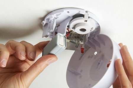 How to Change a Battery in a Smoke Detector